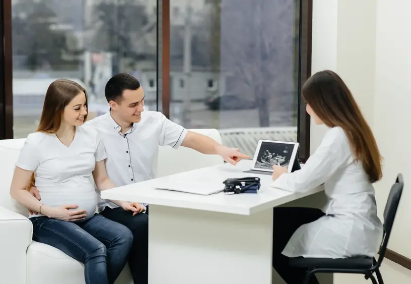 Discovering the Benefits of Working With MMC IVF for Surrogacy